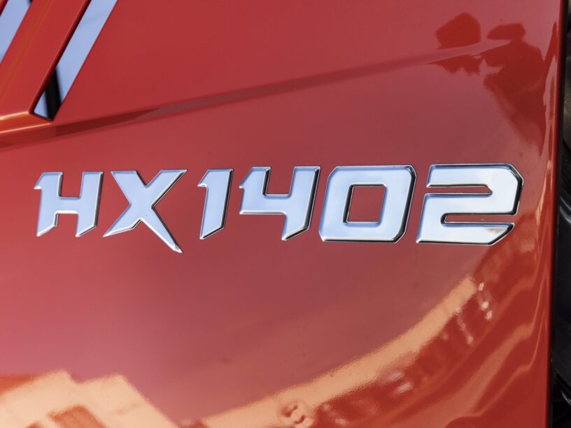 HX1402