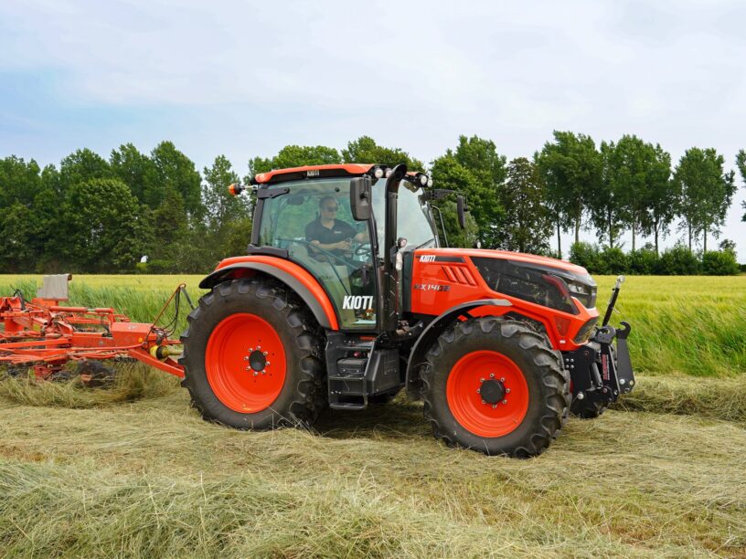 HX1402