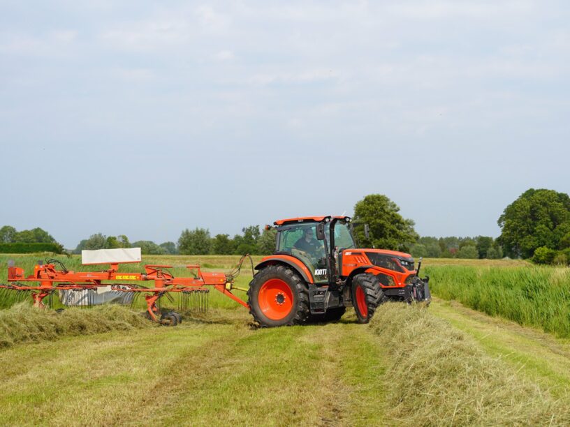HX1402