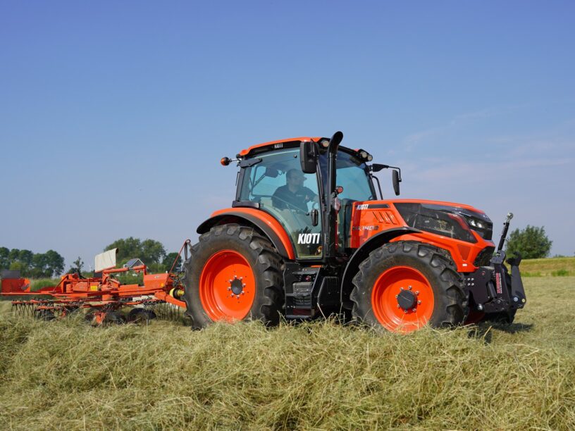 HX1402