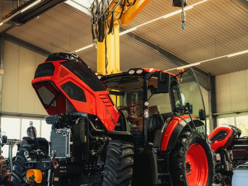 HX1403